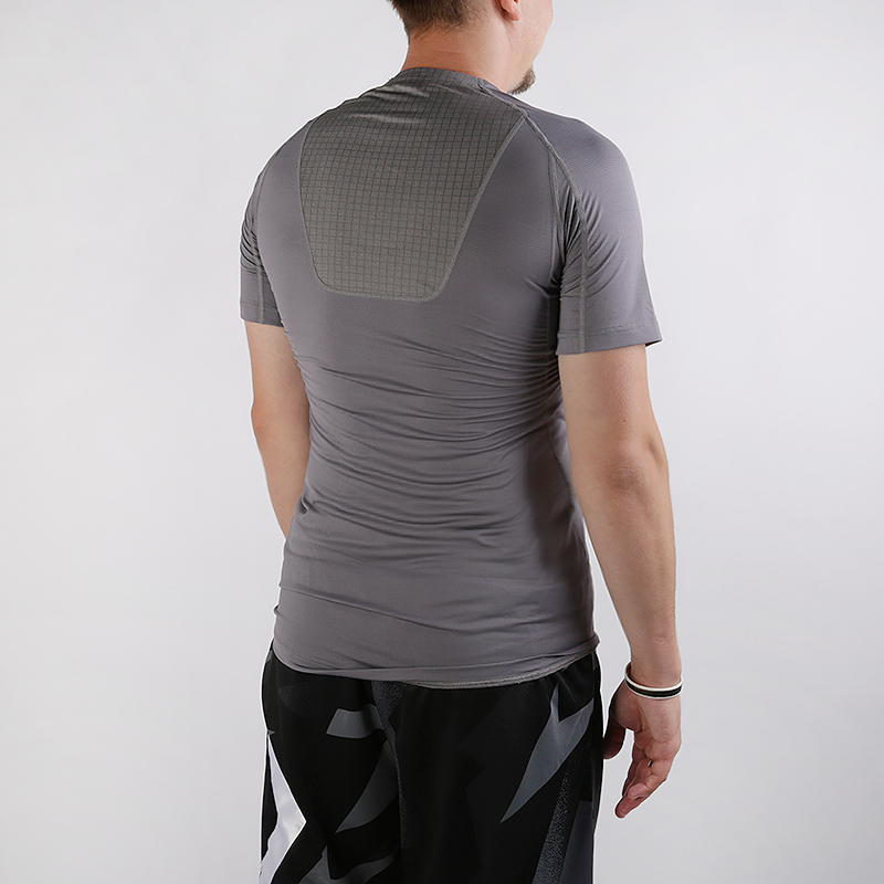 мужская серая футболка Nike Breathe Pro Short-Sleeve Top AO1803-056 - цена, описание, фото 3